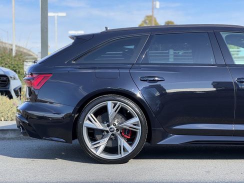Used 2021 Audi RS 6 w/ Executive Package AWD/4WD image 41