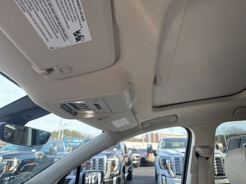 Used 2023 Buick Enclave Premium w/ Experience Buick Package image 22