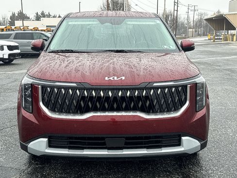 New 2026 Kia Carnival image 3