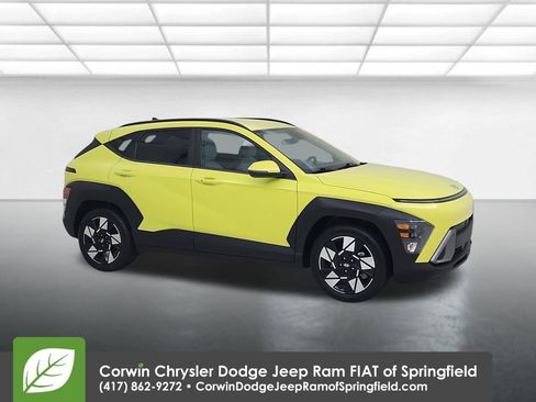Used 2024 Hyundai Kona SEL image 1