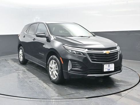 Used 2024 Chevrolet Equinox LT image 2
