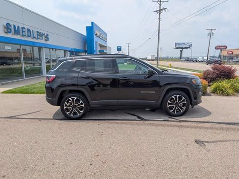 Used 2022 Jeep Compass Limited AWD/4WD image 2