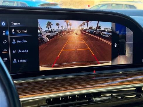 Used 2021 Cadillac Escalade Premium Luxury image 25