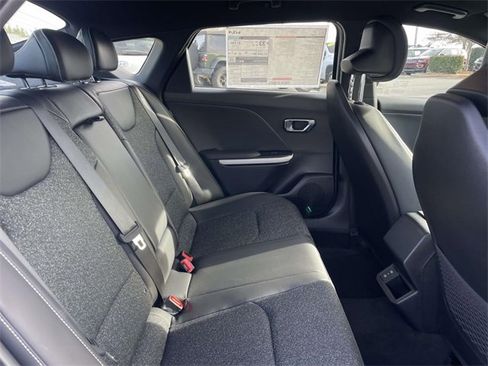 New 2025 Kia K4 GT-Line image 17