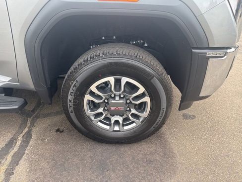 New 2025 GMC Sierra 2500 SLT w/ SLT Premium Package image 9