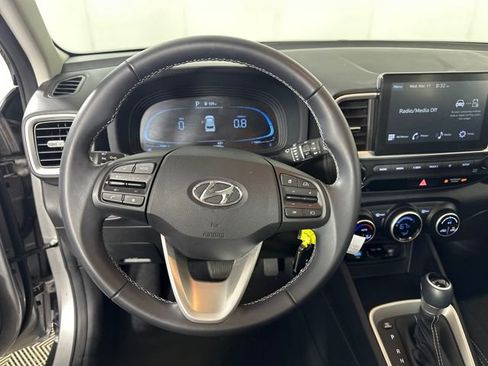 Certified 2023 Hyundai Venue SEL image 14