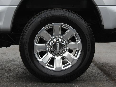 Used 2021 Ford F250 Platinum image 31