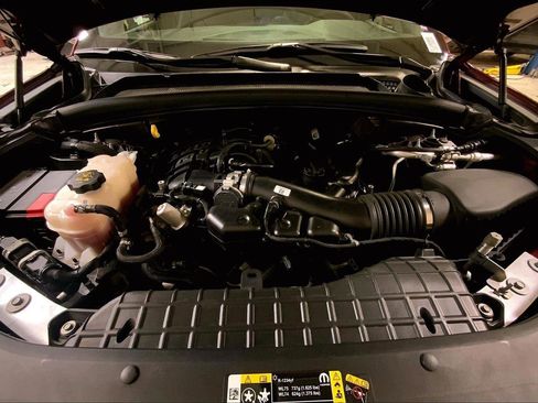 Certified 2025 Jeep Grand Cherokee Laredo X w/ Trailer Tow Package image 10