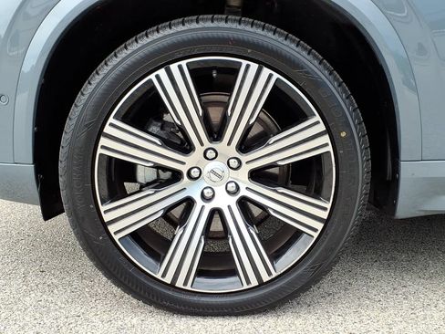 Certified 2023 Volvo XC90 B6 Ultimate w/ Protection Package AWD/4WD image 6