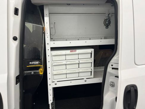 Used 2018 RAM ProMaster City Tradesman SLT image 15