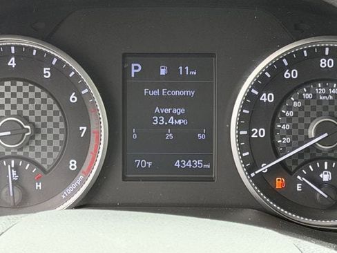 Used 2020 Hyundai Elantra SEL FWD image 15
