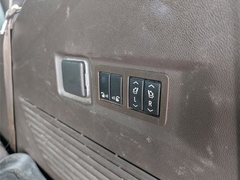 Used 2021 GMC Yukon SLT w/ SLT Luxury Plus Package RWD image 8