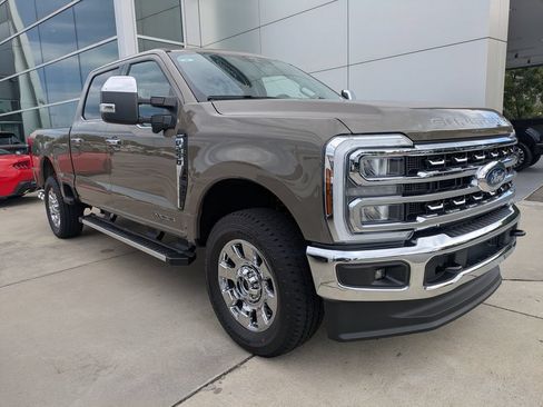 New 2026 Ford F250 Lariat w/ Chrome Package AWD/4WD image 2