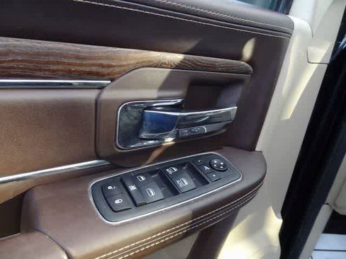 Used 2018 RAM 3500 Laramie Longhorn image 11