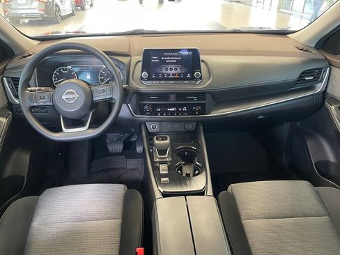 Certified 2023 Nissan Rogue SV FWD image 10