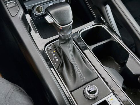 Used 2025 Kia Telluride S FWD image 20