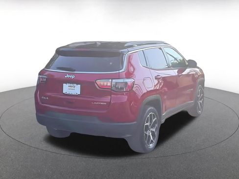Used 2025 Jeep Compass Limited AWD/4WD image 11
