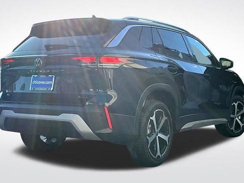 New 2025 Volkswagen Tiguan SE image 10