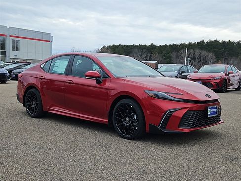 New 2026 Toyota Camry Hybrid image 3