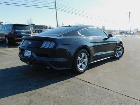 Used 2019 Ford Mustang EcoBoost image 6