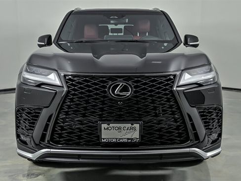 Used 2025 Lexus LX 700h F Sport AWD/4WD image 4