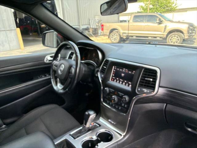 Certified 2021 Jeep Grand Cherokee Laredo AWD/4WD image 31