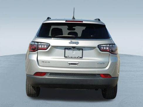 Used 2022 Jeep Compass Latitude w/ Convenience Group image 8