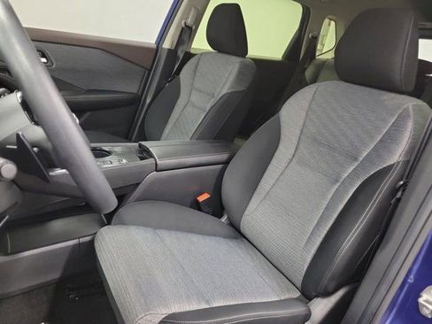 Certified 2023 Nissan Rogue SV FWD image 22