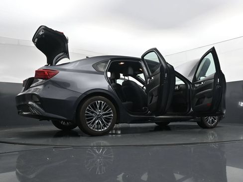 Used 2023 Kia Forte GT-Line FWD image 42