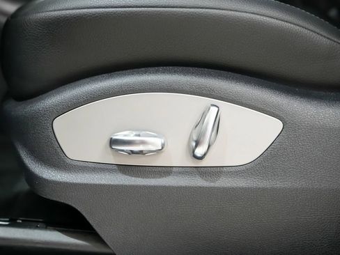 Used 2021 Porsche Macan S AWD/4WD image 24