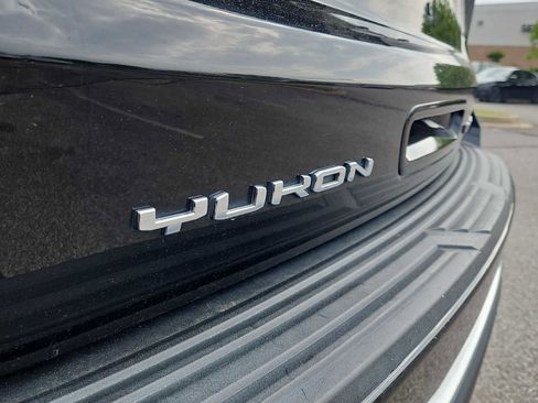 Certified 2022 GMC Yukon Denali w/ Denali Ultimate Package AWD/4WD image 13