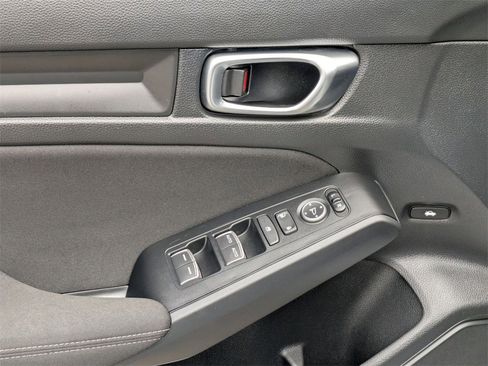 Used 2025 Honda Civic Sport image 13