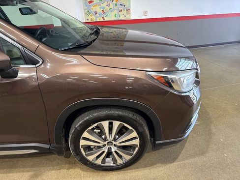 Used 2019 Subaru Ascent Limited AWD/4WD image 38