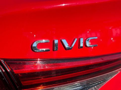 Used 2023 Honda Civic Sport image 12