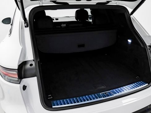 Used 2023 Porsche Cayenne image 91