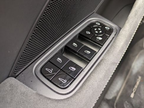 Used 2021 Porsche Panamera GTS image 20