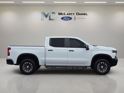 Used 2023 Chevrolet Silverado 1500 ZR2 image 6