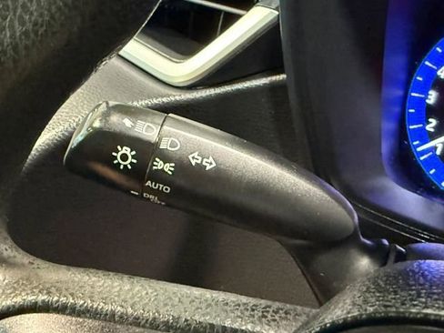 Used 2022 Toyota Corolla LE FWD image 18