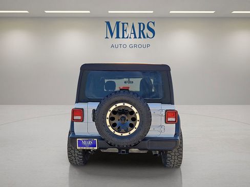 Used 2021 Jeep Wrangler Unlimited Sport image 4