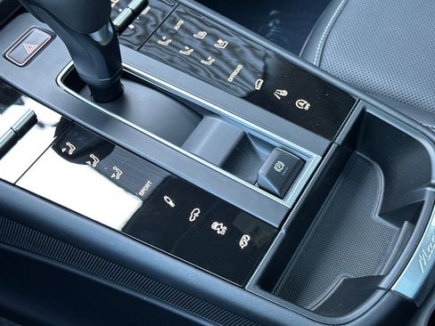 New 2026 Porsche Macan GTS image 26