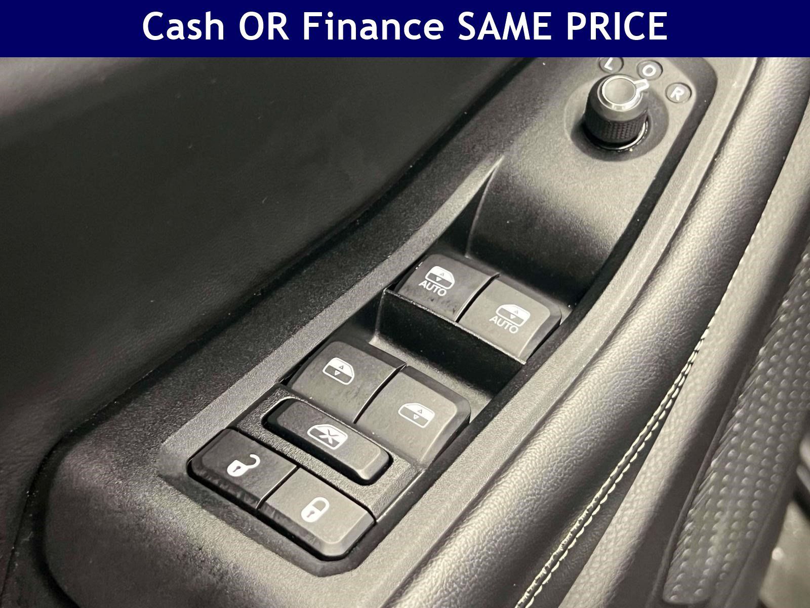 Used 2023 Jeep Grand Cherokee Limited AWD/4WD image 18
