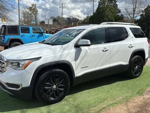 Used 2018 GMC Acadia SLT AWD/4WD image 4