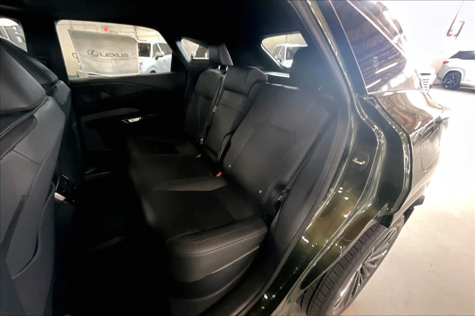 New 2026 Lexus RX 450h AWD image 10