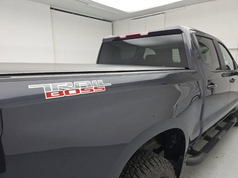 Used 2024 Chevrolet Silverado 1500 LT Trail Boss w/ LPO, Dark Essentials Package AWD/4WD image 53