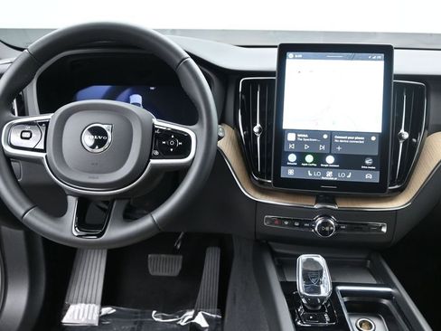 New 2026 Volvo XC60 B5 Plus AWD/4WD image 12