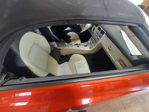 Used 2005 Chrysler Crossfire Limited RWD image 8