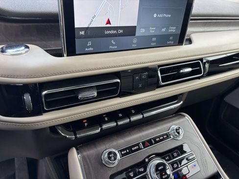 Used 2023 Lincoln Aviator Grand Touring w/ Equipment Group 301A image 23