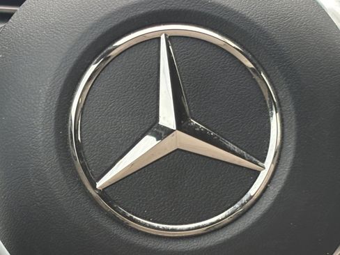 Used 2022 Mercedes-Benz C 300 C 300 image 12