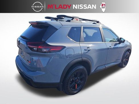 Used 2025 Nissan Rogue SV w/ Rock Creek Premium Package image 6