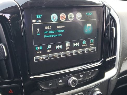 Used 2019 Chevrolet Traverse LT image 19